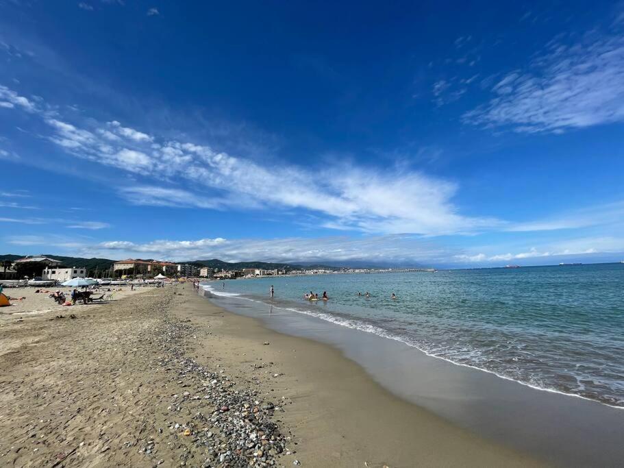 Winter Vado Ligure Exterior foto
